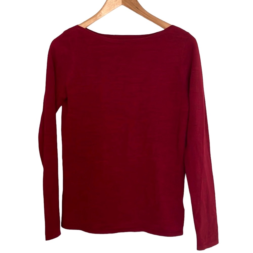 Paul Costello women’s sweater.